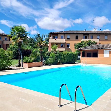 Le Montauriol - Logement Avec Terrasse - Piscine -Tennis - Place De Parking Privee Apartment Montauban Exterior foto