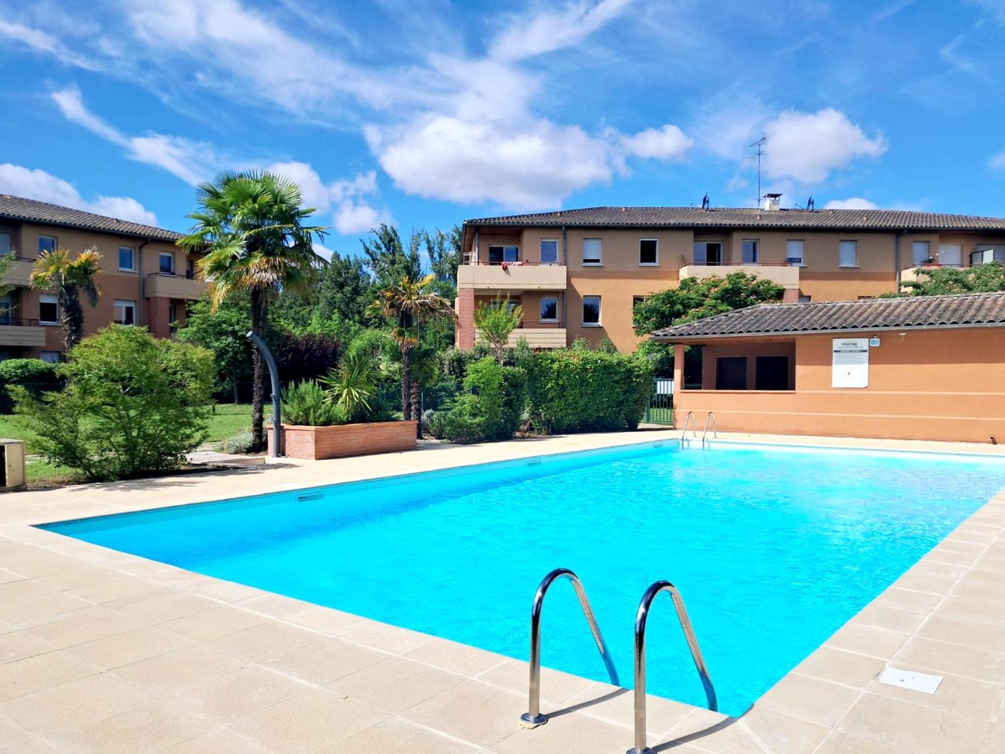 Le Montauriol - Logement Avec Terrasse - Piscine -Tennis - Place De Parking Privee Apartment Montauban Exterior foto